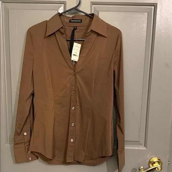 Express Design Studio Tan Shirt - Picture 4 of 6